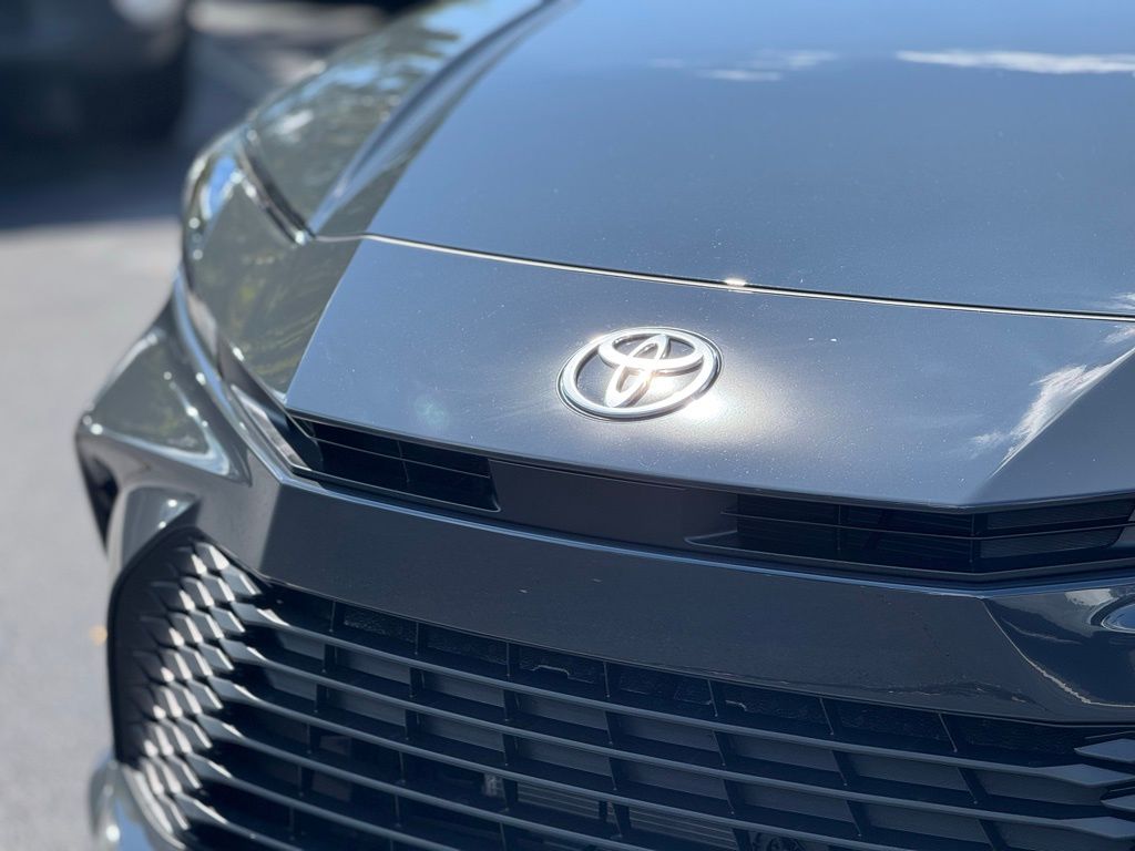 2026 Toyota Camry LE photo 6