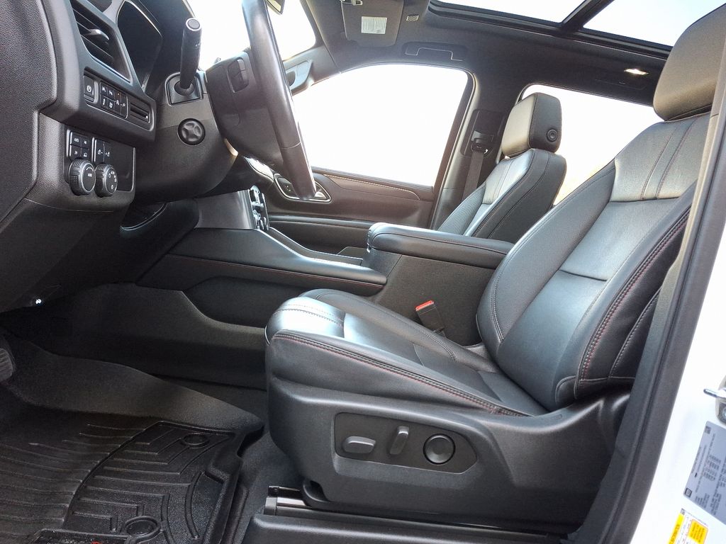 2022 Chevrolet Suburban RST 14