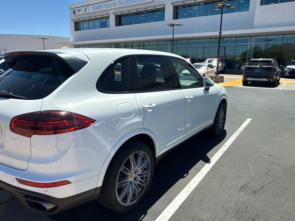 Thumbnail: 2017 Porsche Cayenne - 5