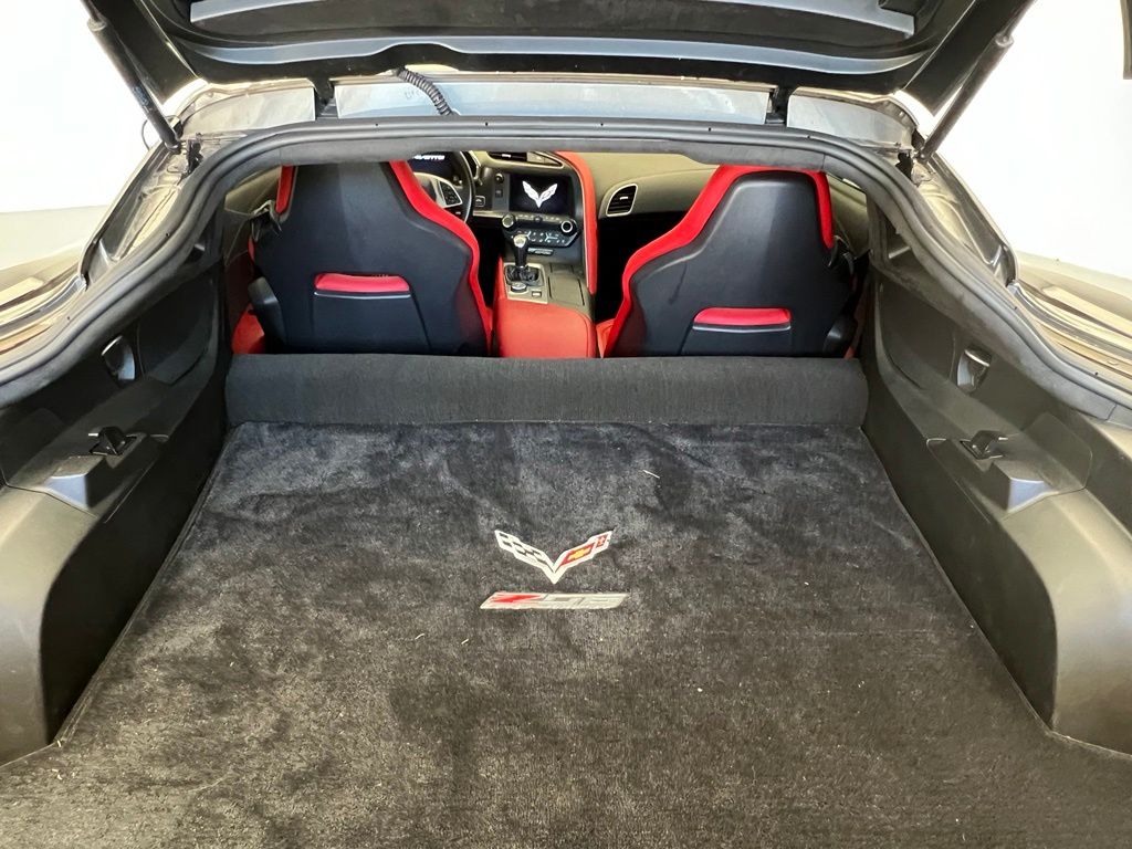 Thumbnail: 2015 Chevrolet Corvette - 6