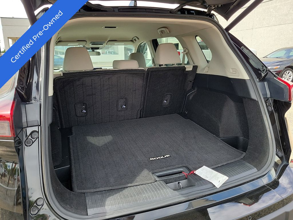 2025 Nissan Rogue SV Black at Brown Honda