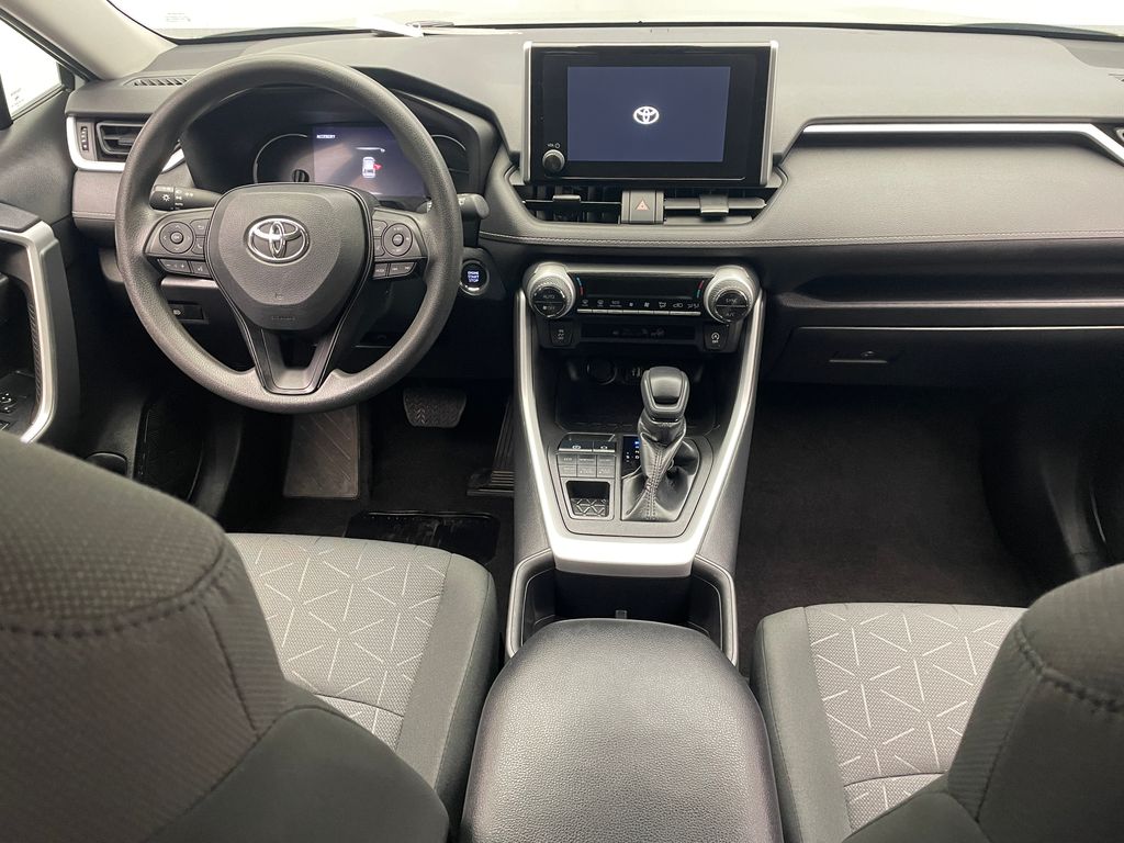 2023 Toyota RAV4 XLE 26