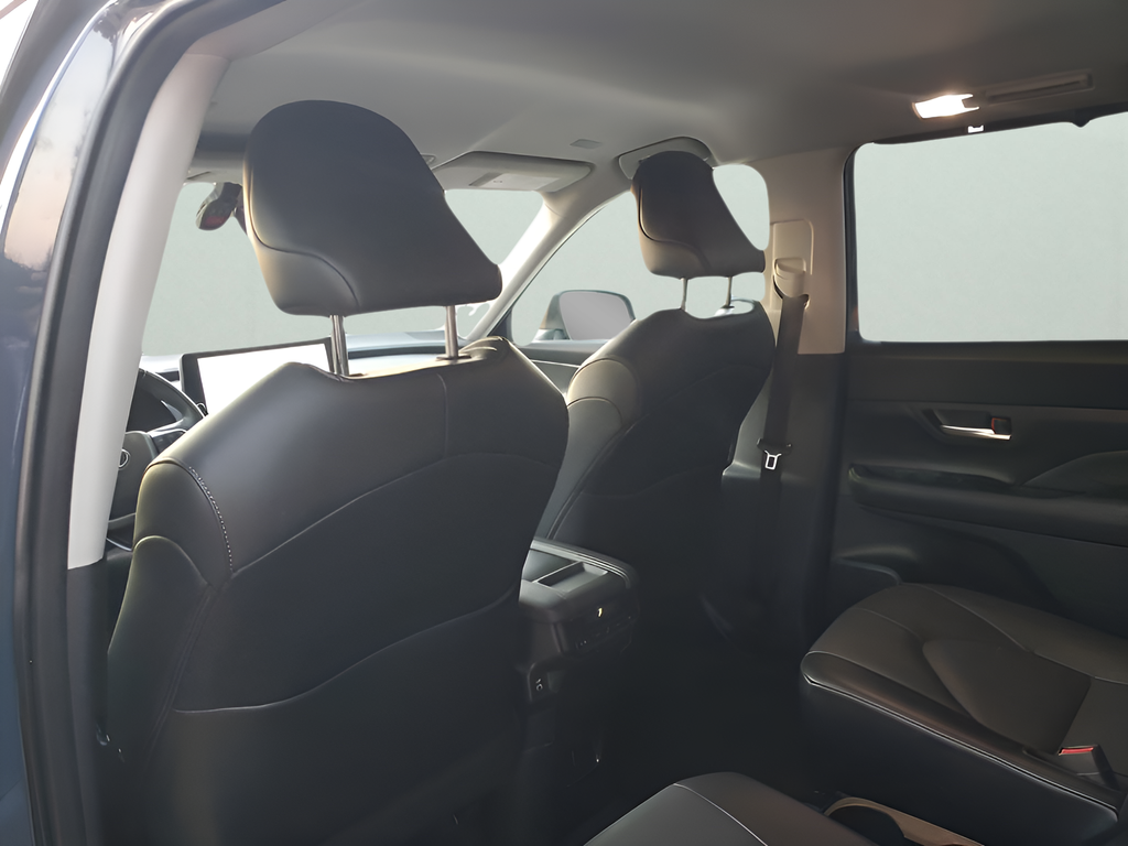 Used Car 2024 Toyota Grand Highlander  Xle For Sale Under $40,000 In Austin, Texas