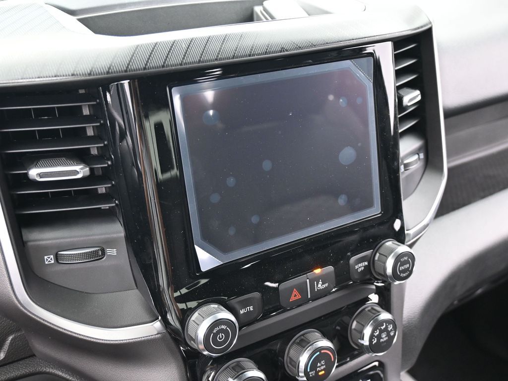 New 2026 Diamond Black Crystal Pearlcoat Ram Express image 20