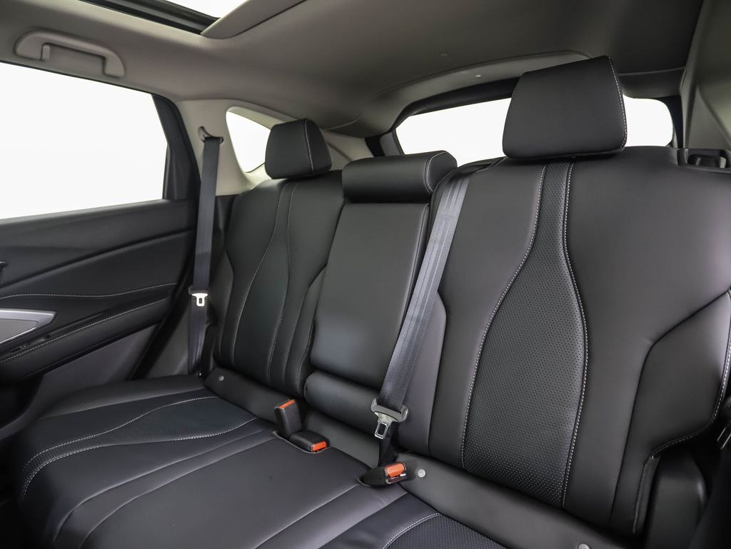 Thumbnail: 2025 Acura RDX - 22