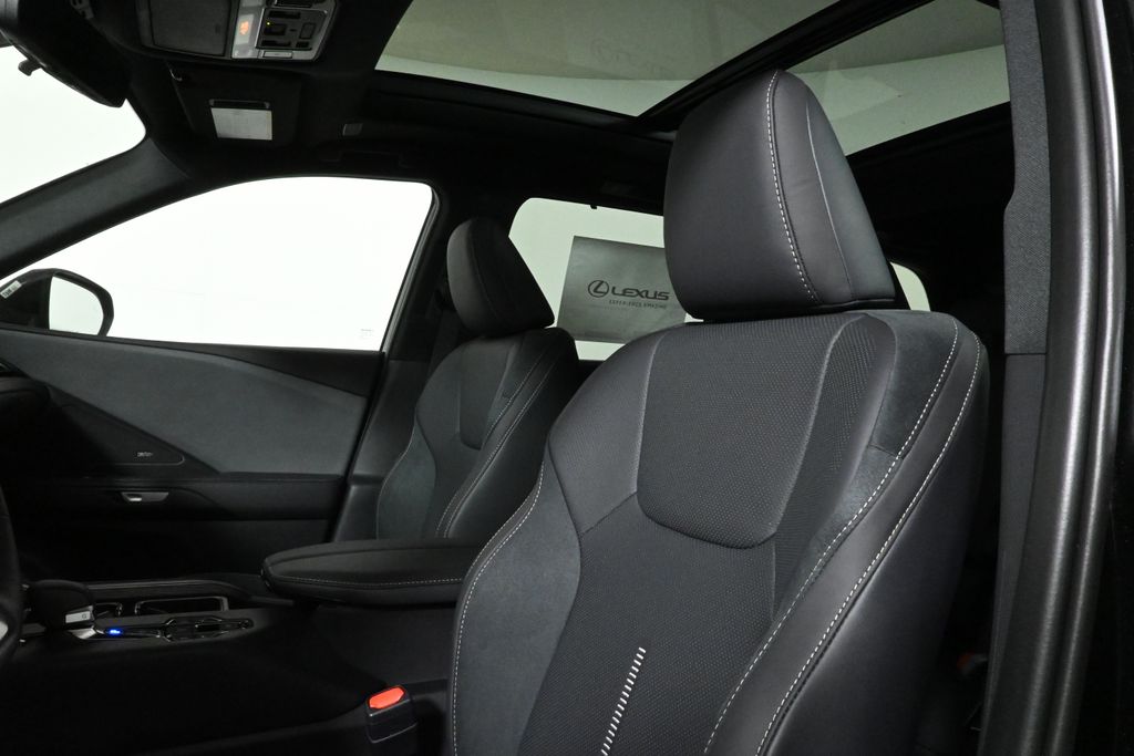 Thumbnail: 2025 Lexus TX - 15