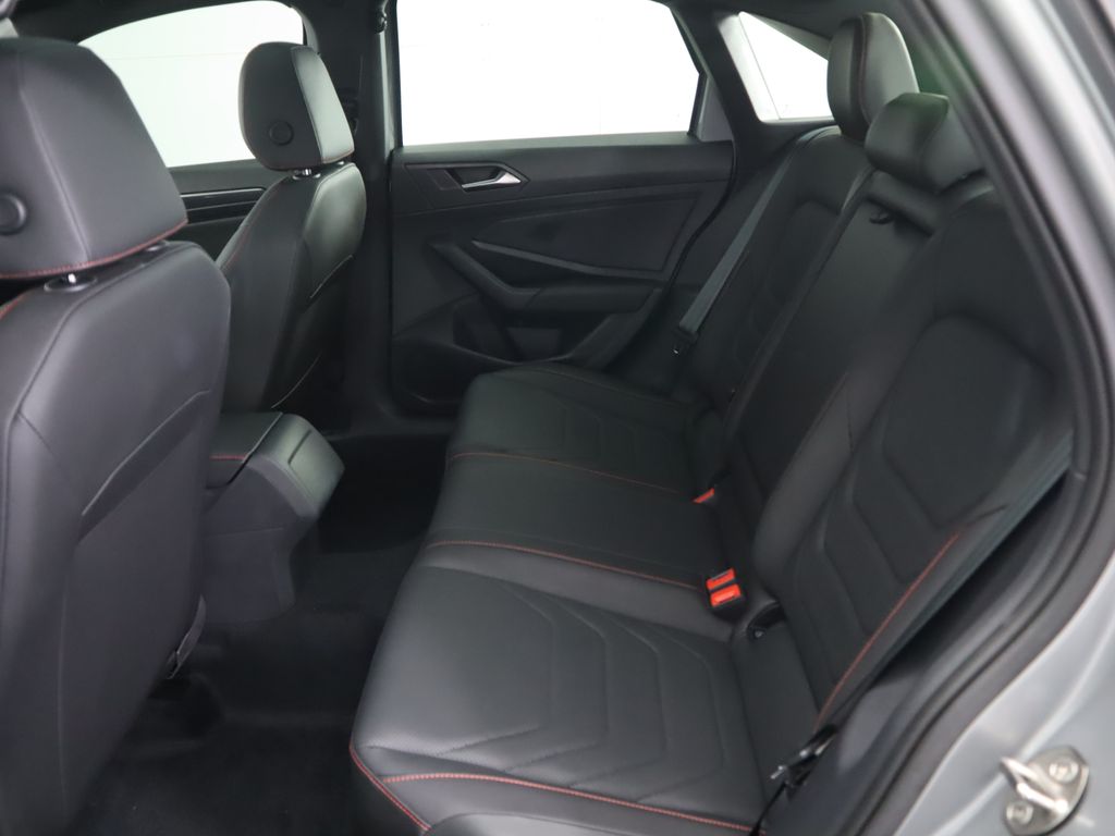 Thumbnail: 2021 Volkswagen Jetta - 21