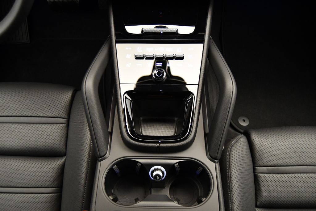 2024 Porsche   30