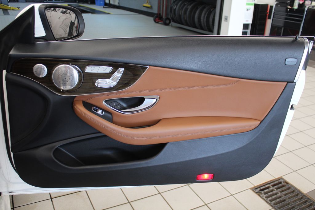 Thumbnail: 2019 Mercedes-Benz C-Class - 23