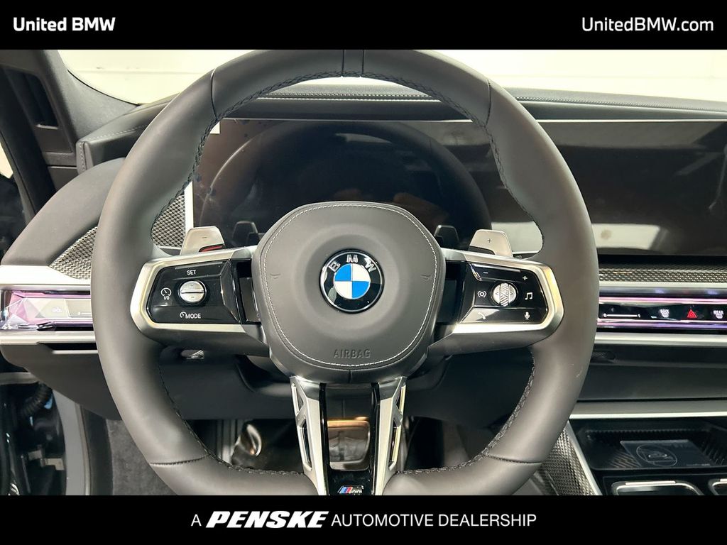 2025 BMW 7 Series 760i xDrive 14