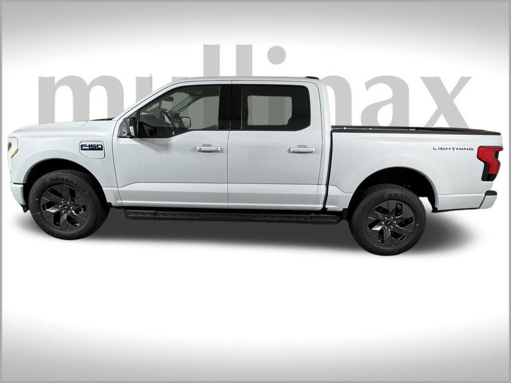 2025 Ford F-150 Lightning photo 2
