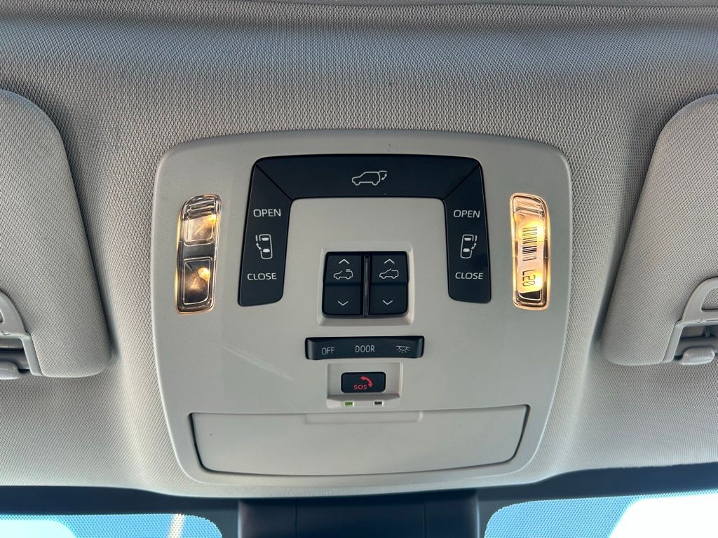 Used 2024  Toyota XLE image 26