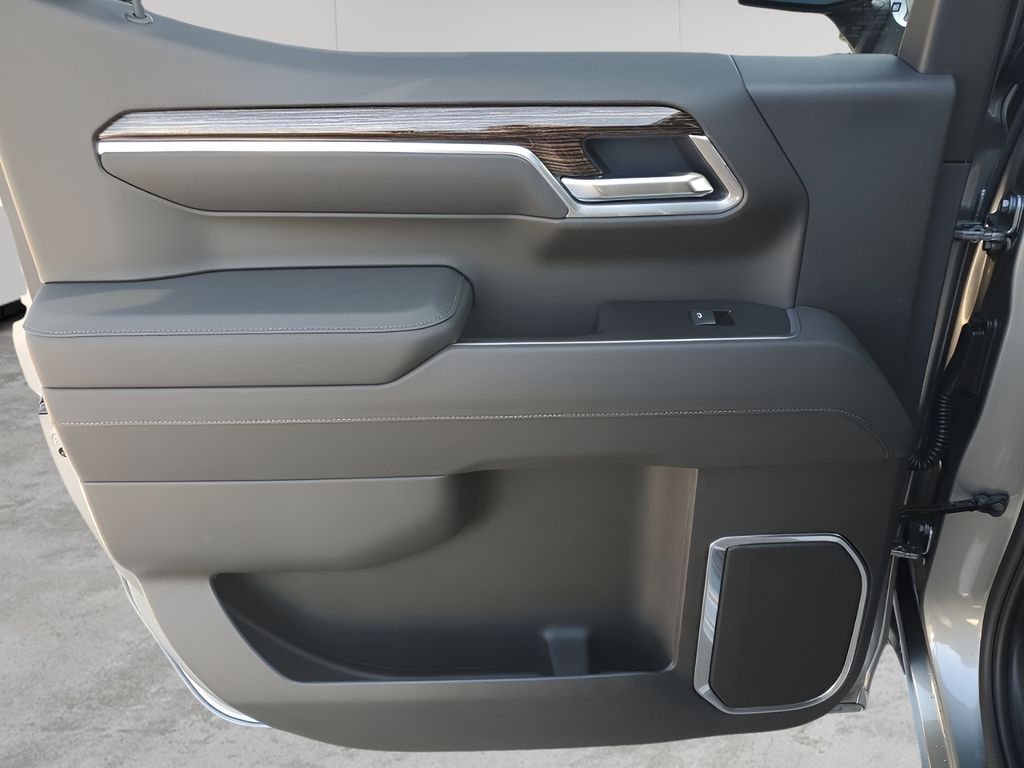 New 2026 Silver GMC Elevation image 17