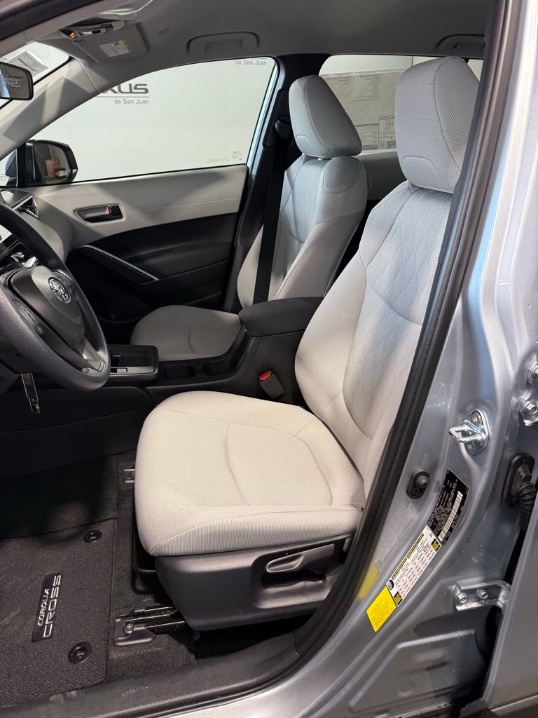 Thumbnail: 2026 Toyota Corolla Cross - 31