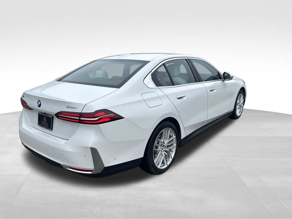 2024 BMW 5 Series 530i xDrive - 4