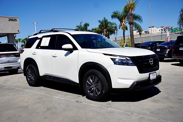 Pearl White Tricoat 2023 Nissan Pathfinder SUV / Crossover Front-Wheel Drive 9-Speed Automatic