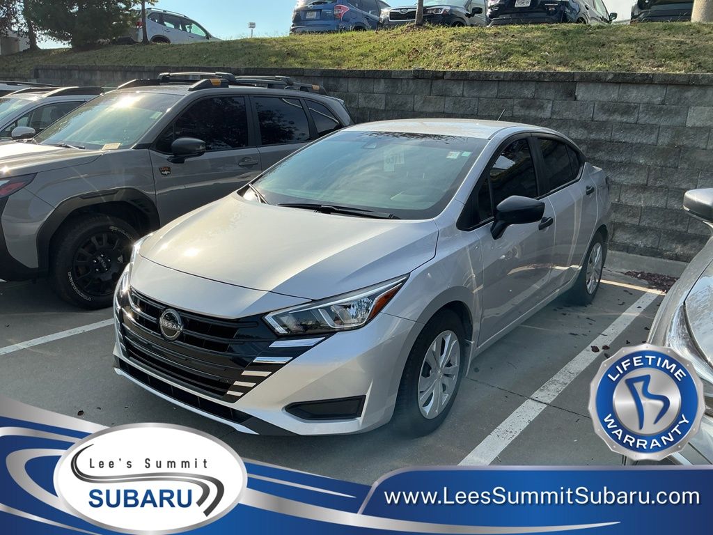 Brilliant Silver Metallic 2024 Nissan Versa Sedan Front-Wheel Drive Continuously Variable Transmission