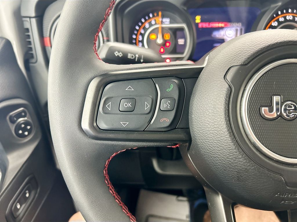 Thumbnail: 2024 Jeep Gladiator - 11