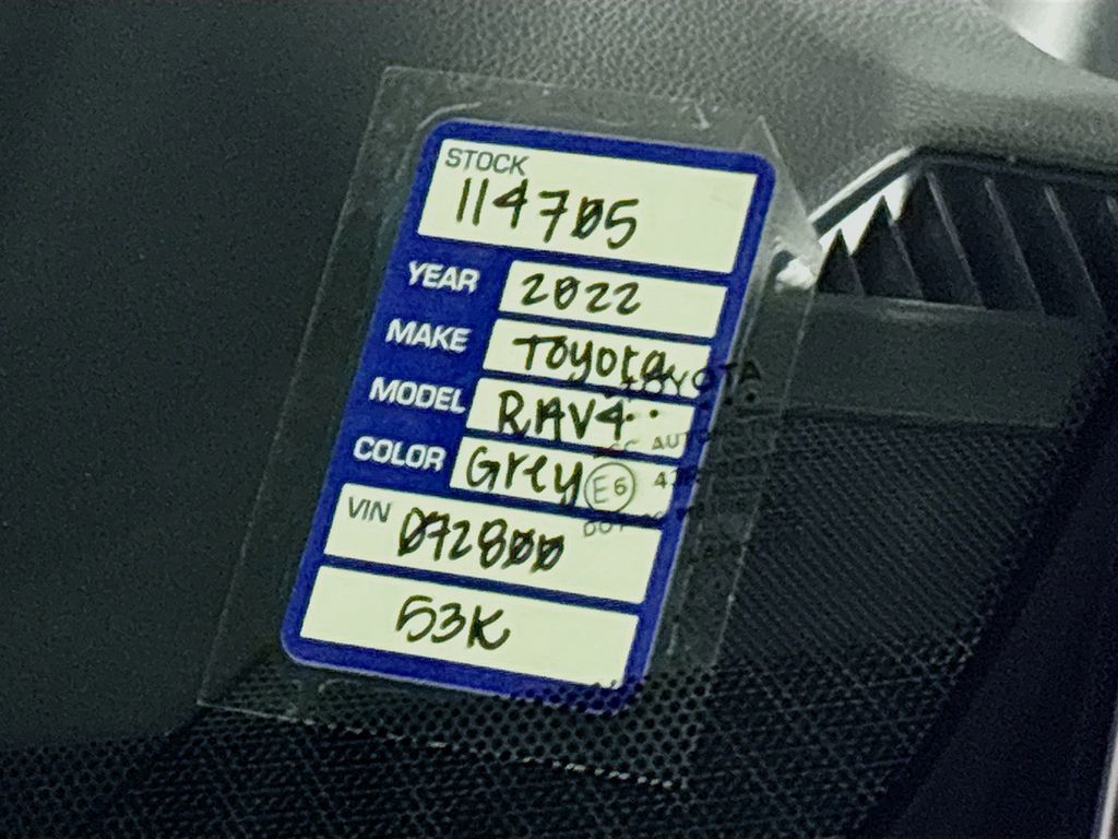 2022 Toyota RAV4 Hybrid SE