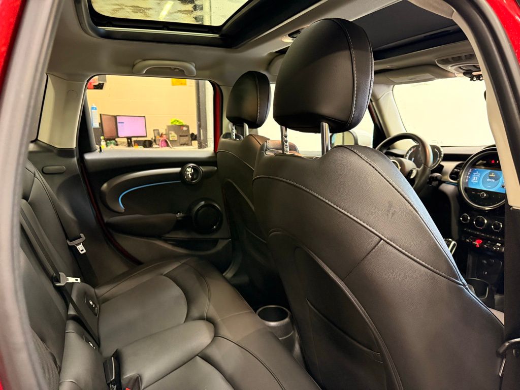 Thumbnail: 2023 MINI Cooper - 26