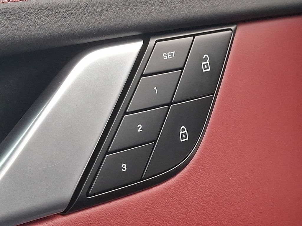 Thumbnail: 2024 Porsche 911 - 27