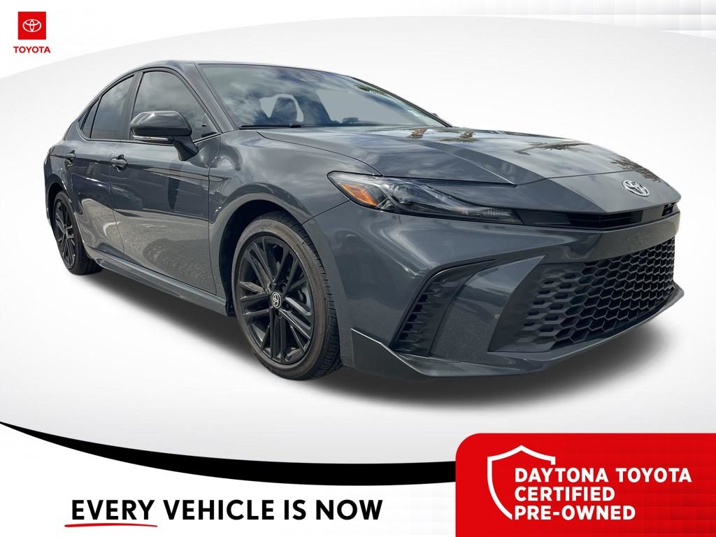 2026 Toyota Camry SE - Photo 1