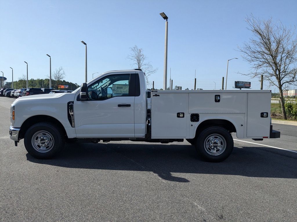 2025 Ford F-250 Super Duty XL