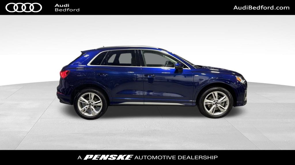 Thumbnail: 2023 Audi Q3 - 7