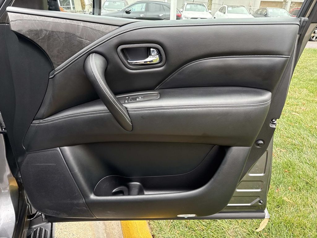 Thumbnail: 2020 INFINITI QX80 - 19