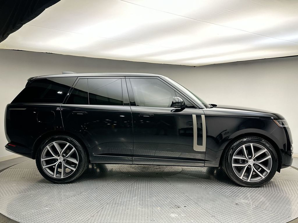 Thumbnail: 2024 Land Rover Range Rover - 12