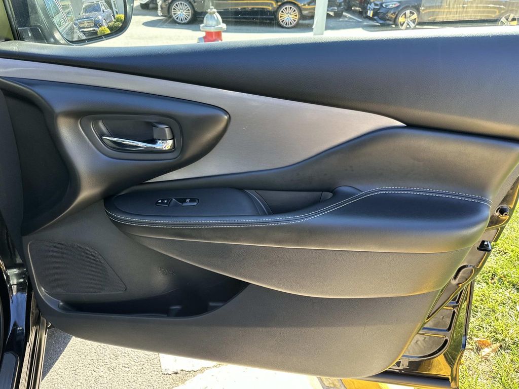 Thumbnail: 2022 Nissan Murano - 19