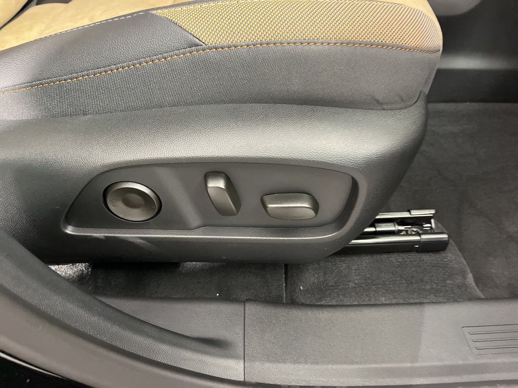 Thumbnail: 2026 Chevrolet Equinox - 9