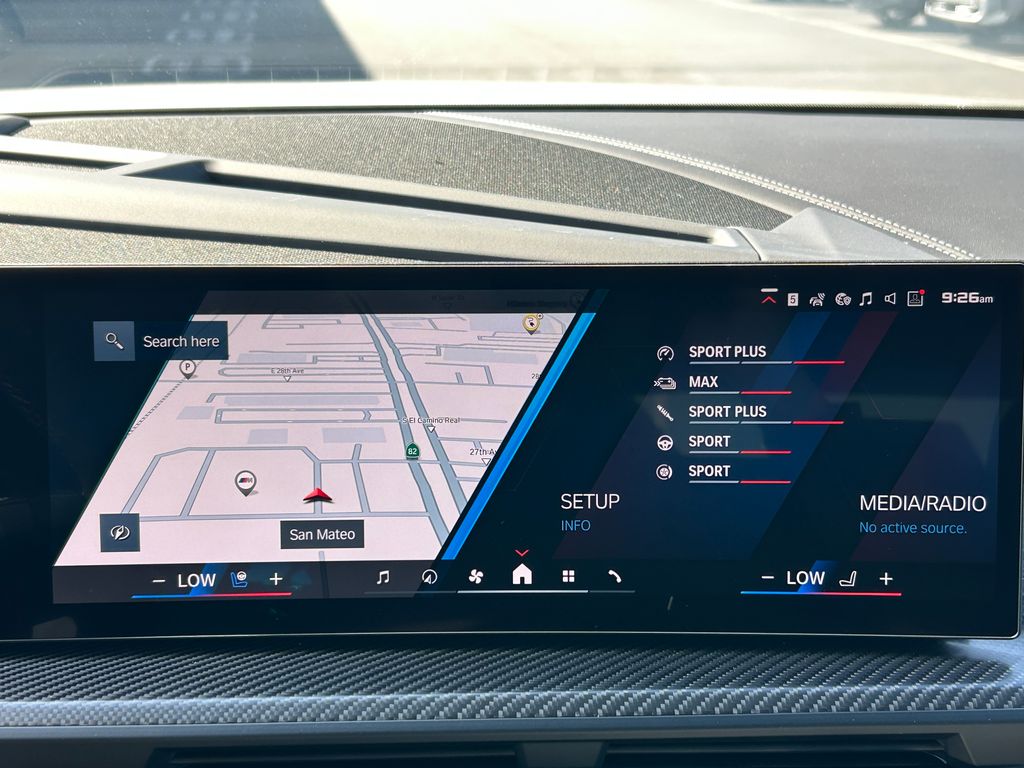 2025 BMW XM  22