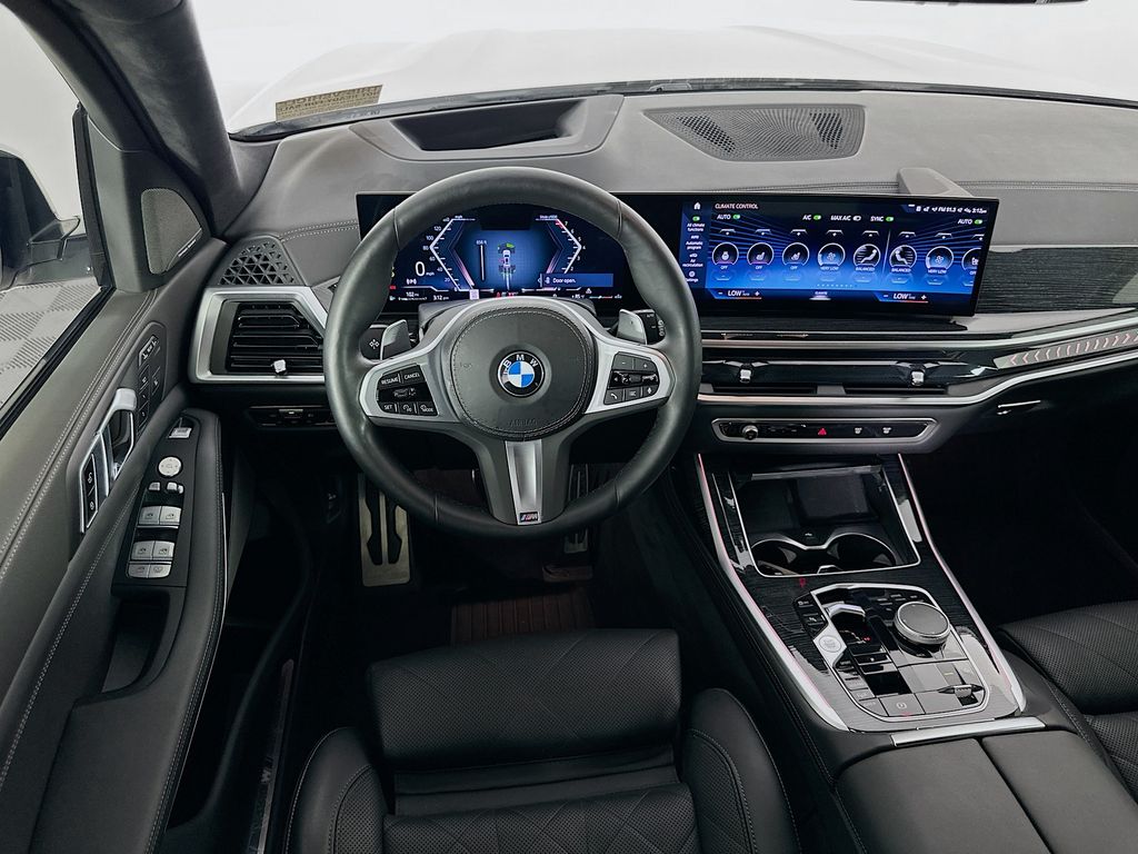 2023 BMW X7 xDrive40i 23