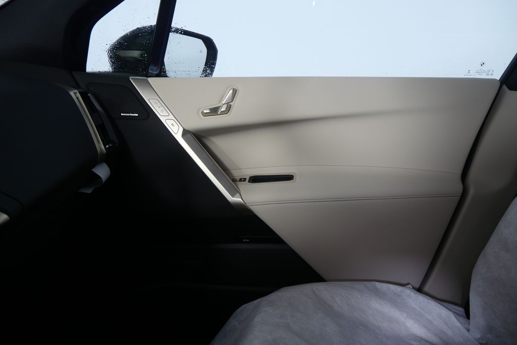 2026 BMW iX  22