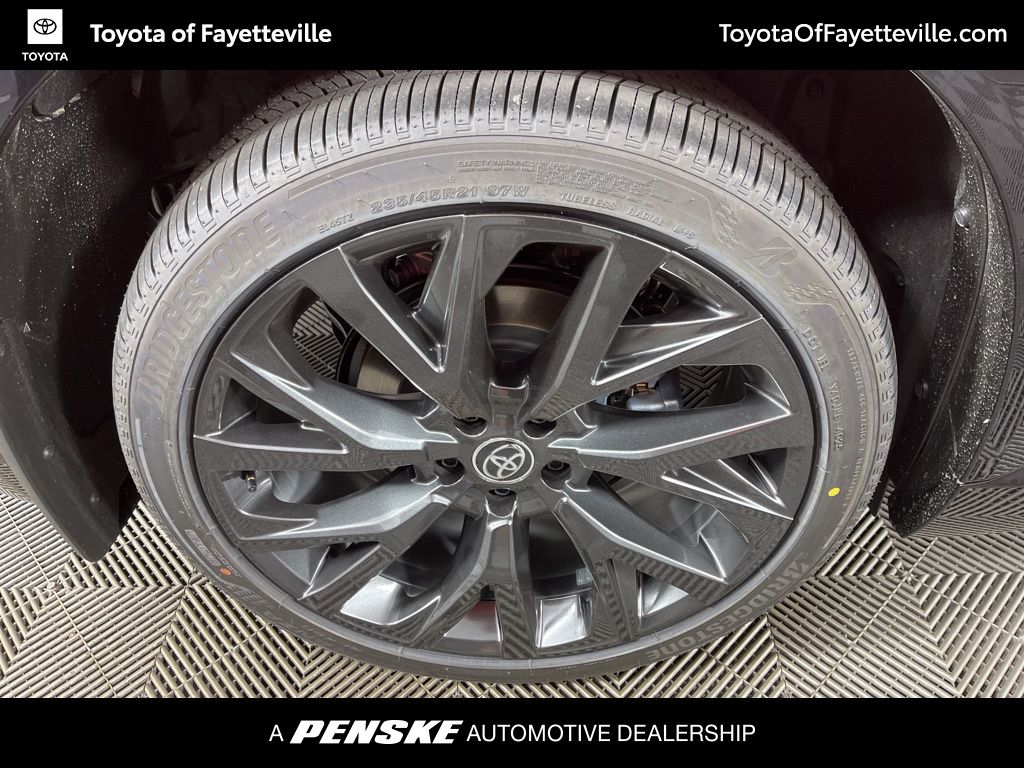 Thumbnail: 2025 Toyota Crown Signia - 17