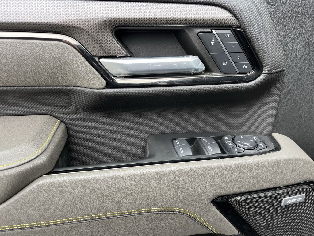 Thumbnail: 2024 Chevrolet Silverado 2500 - 13