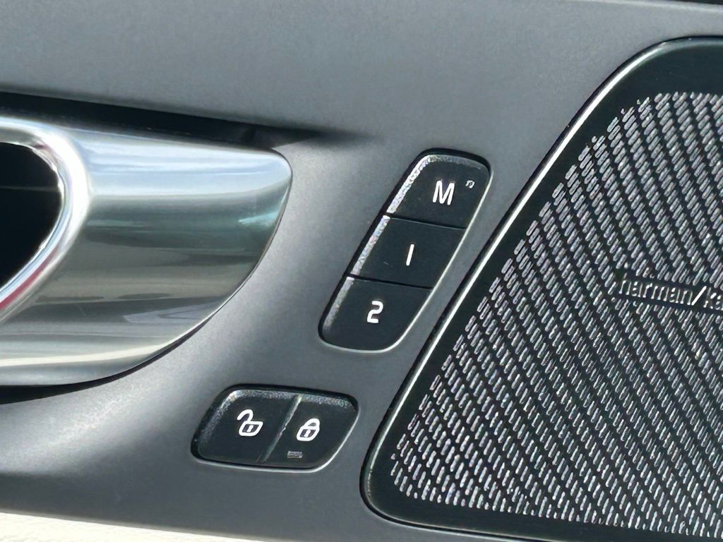 Used 2023 White Volvo B5 Plus Bright Theme image 62