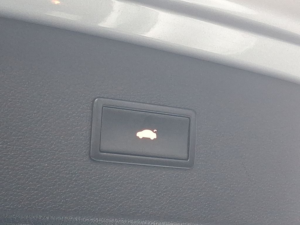 Thumbnail: 2012 Audi A7 - 30