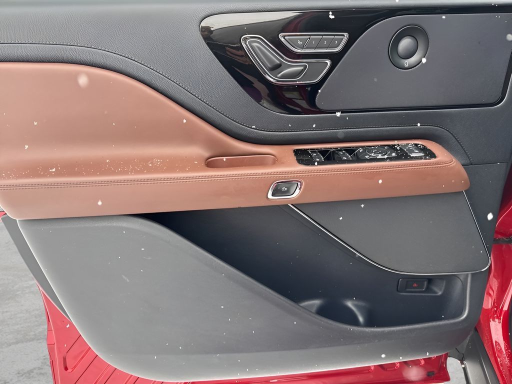 2025 Lincoln Aviator