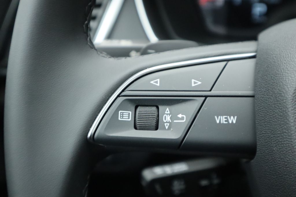 Thumbnail: 2025 Audi Q5 - 13