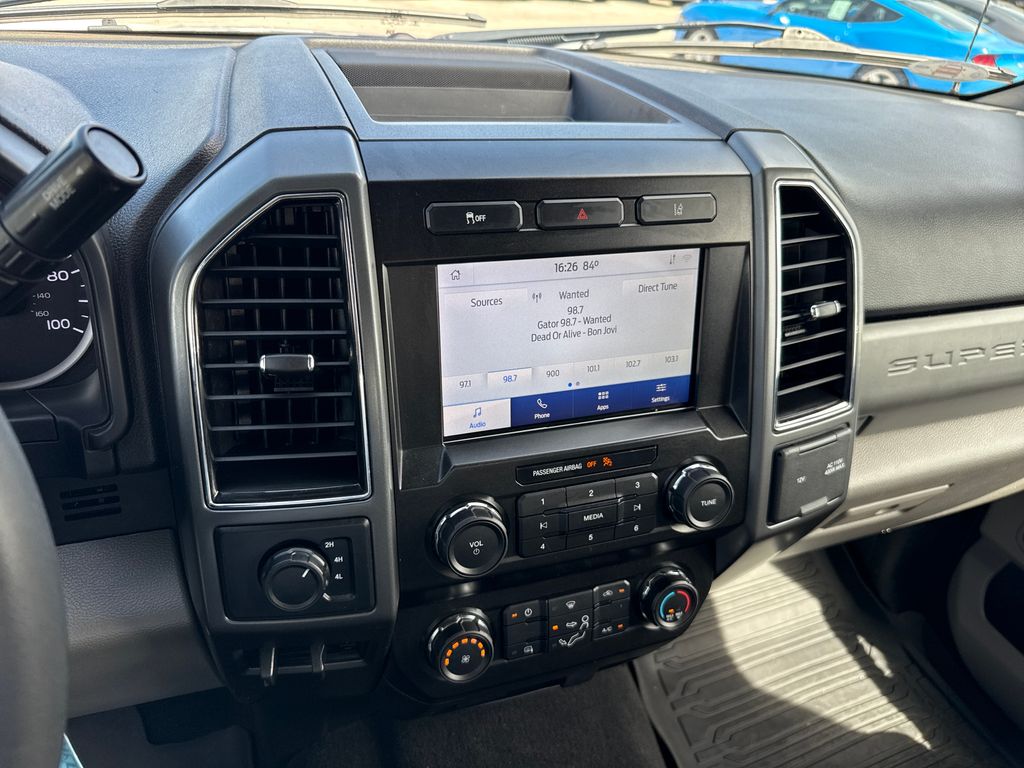 Used 2020 White Ford XLT image 18