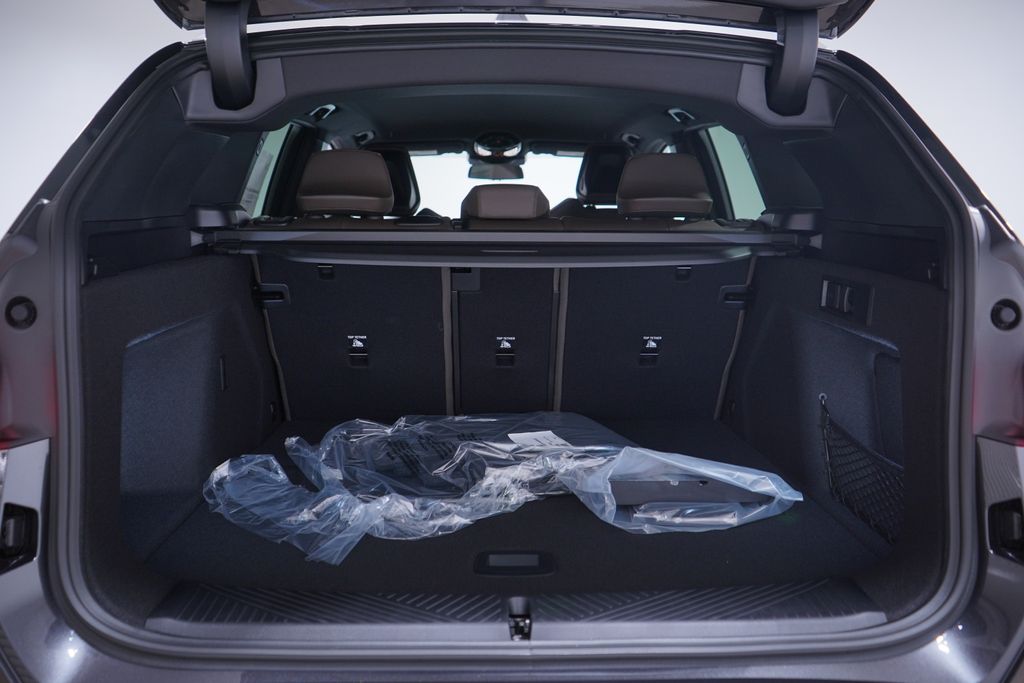 Thumbnail: 2026 BMW X3 - 13