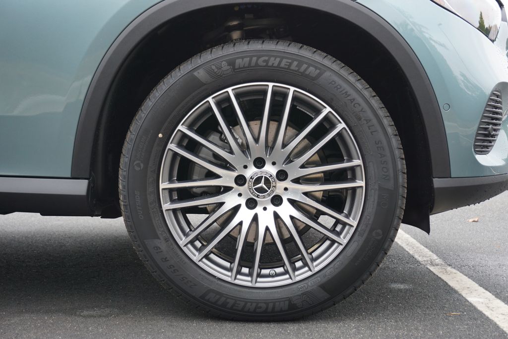 Thumbnail: 2026 Mercedes-Benz GLC - 19