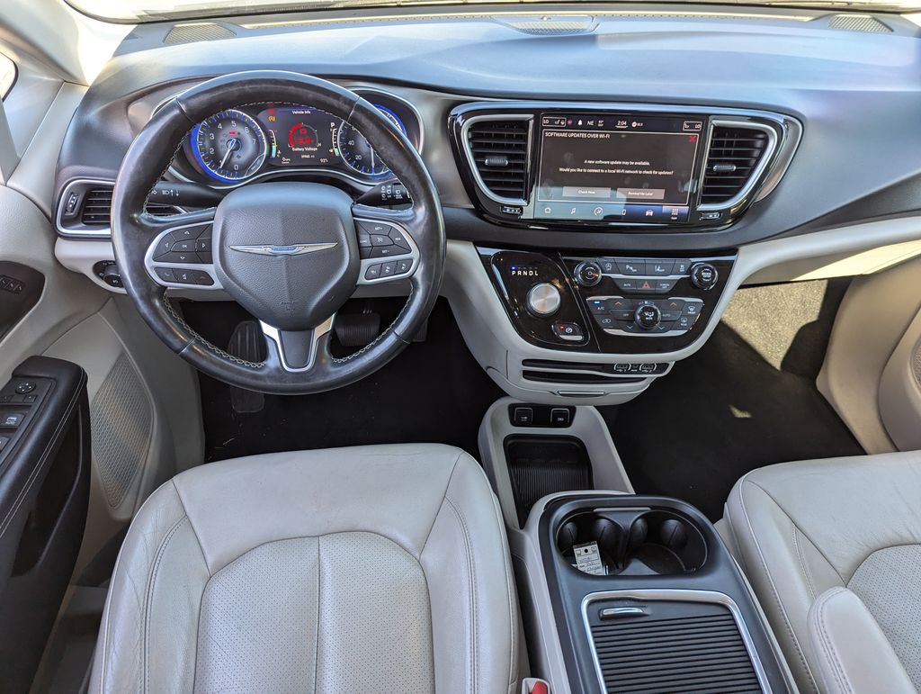 2021 Chrysler Pacifica Touring L 29