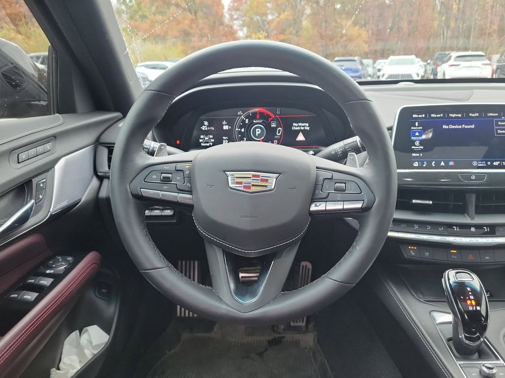 2022 Cadillac CT4 V-Series 11