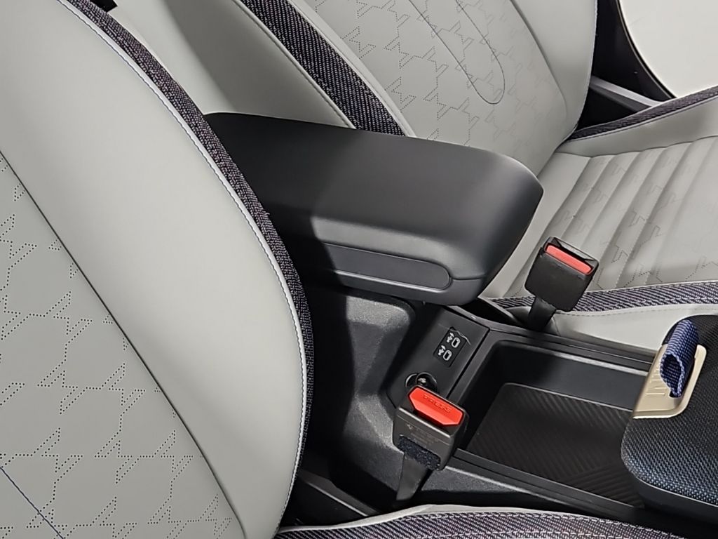 Thumbnail: 2025 MINI Cooper Countryman - 16