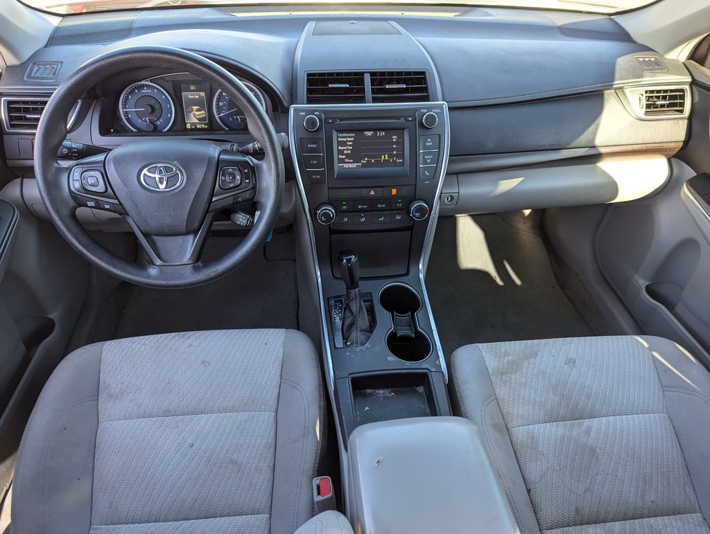 2017 Toyota Camry LE 31