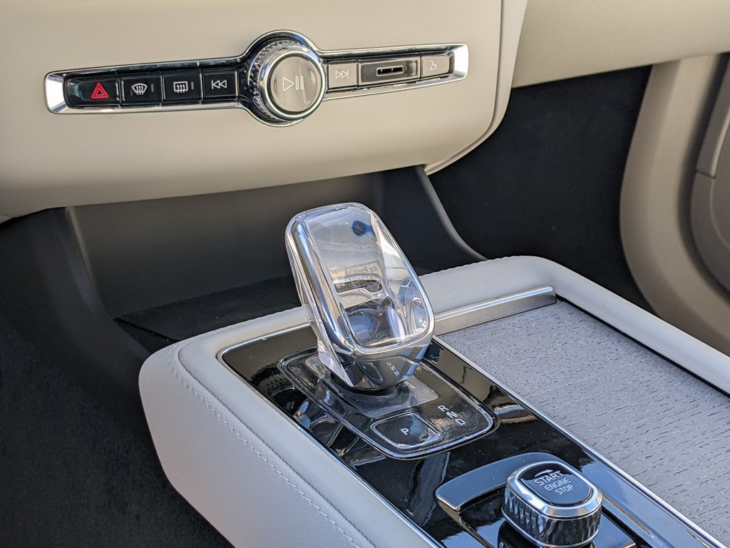 2026 Volvo XC90 Ultra - Photo 19
