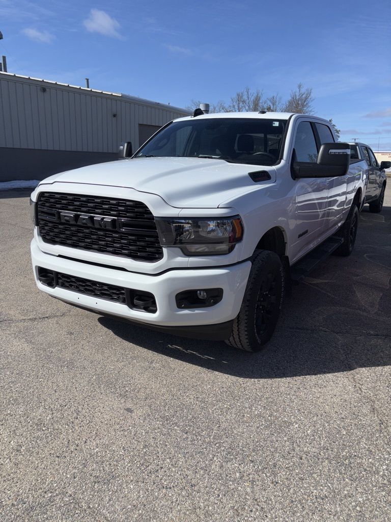 2024 RAM 2500 Big Horn Crew Cab 4WD